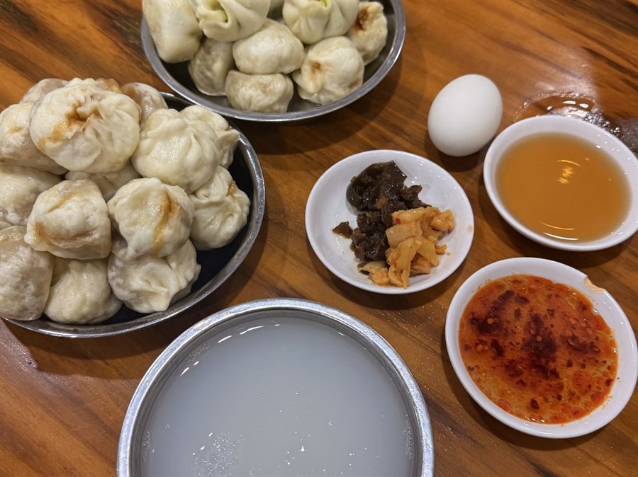 红帽叔叔包子（红帽小吃馆） · 鲜肉包