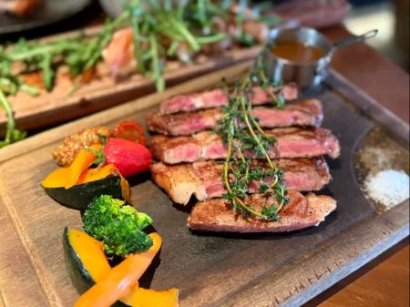 HULU BISTRO 湖簏（上塘店） · 炙烤安格斯眼肉