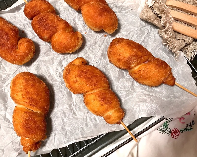 年糕弟弟面包商店（银杏汇店） · 超级鸡腿包